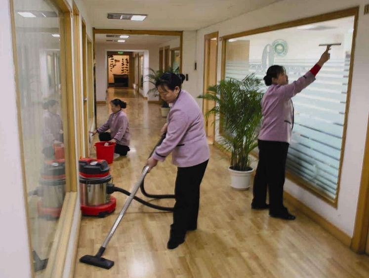 班玛县保洁公司 (1)